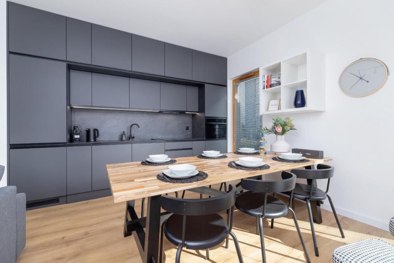 Luxurious Apartment Rakowicka Krakow By Renters Prestige Bagian luar foto