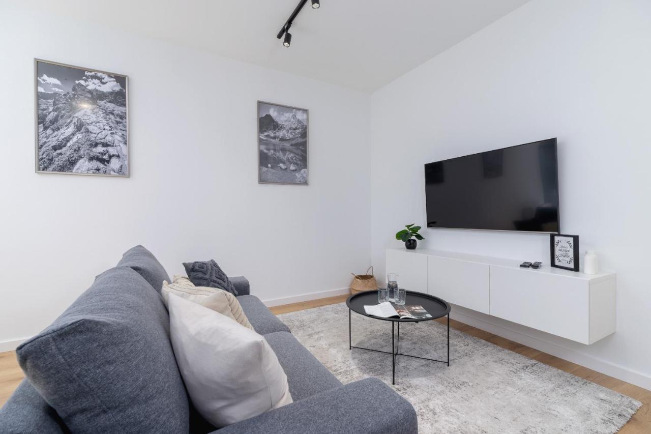 Luxurious Apartment Rakowicka Krakow By Renters Prestige Bagian luar foto