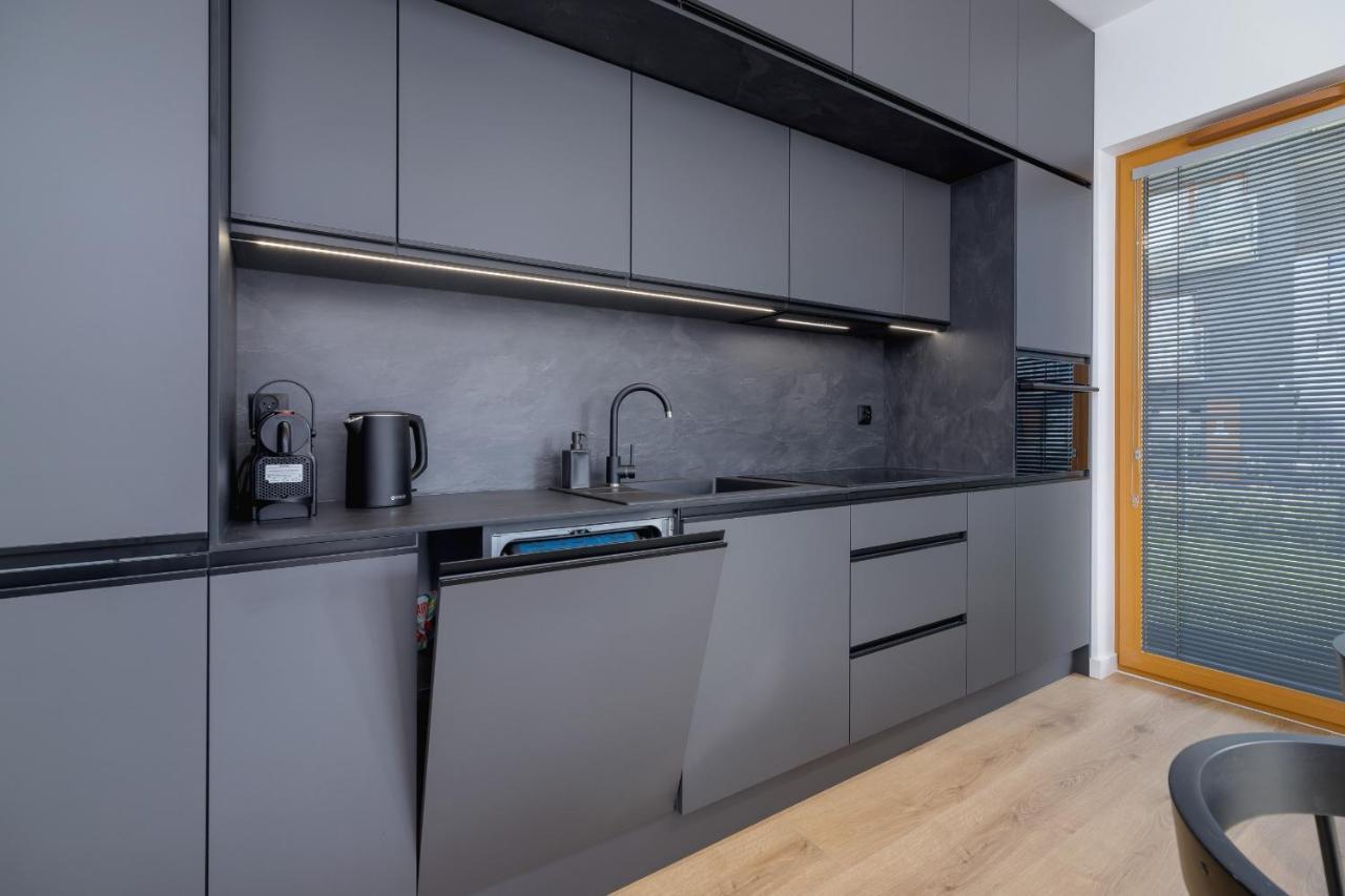 Luxurious Apartment Rakowicka Krakow By Renters Prestige Bagian luar foto