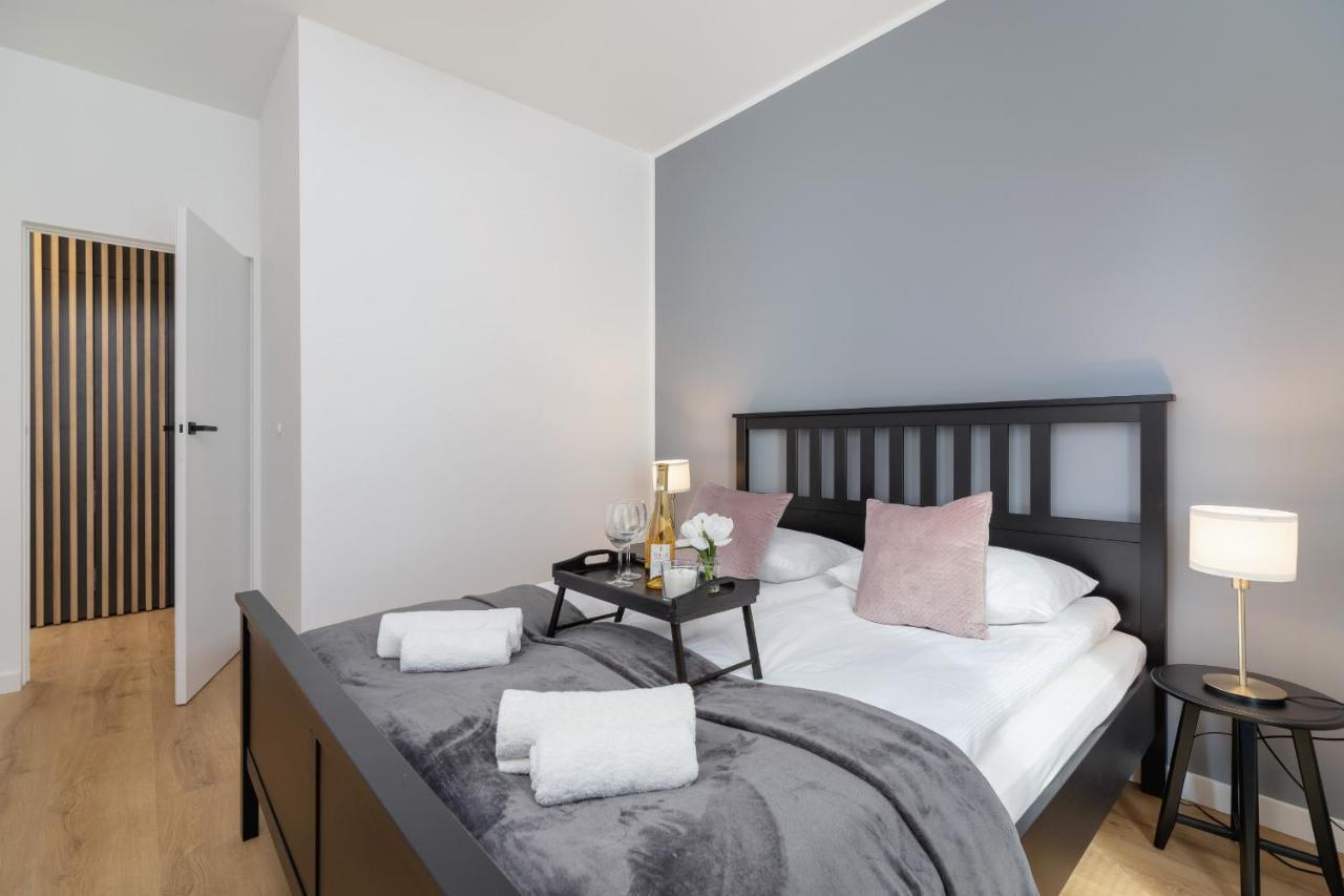 Luxurious Apartment Rakowicka Krakow By Renters Prestige Bagian luar foto