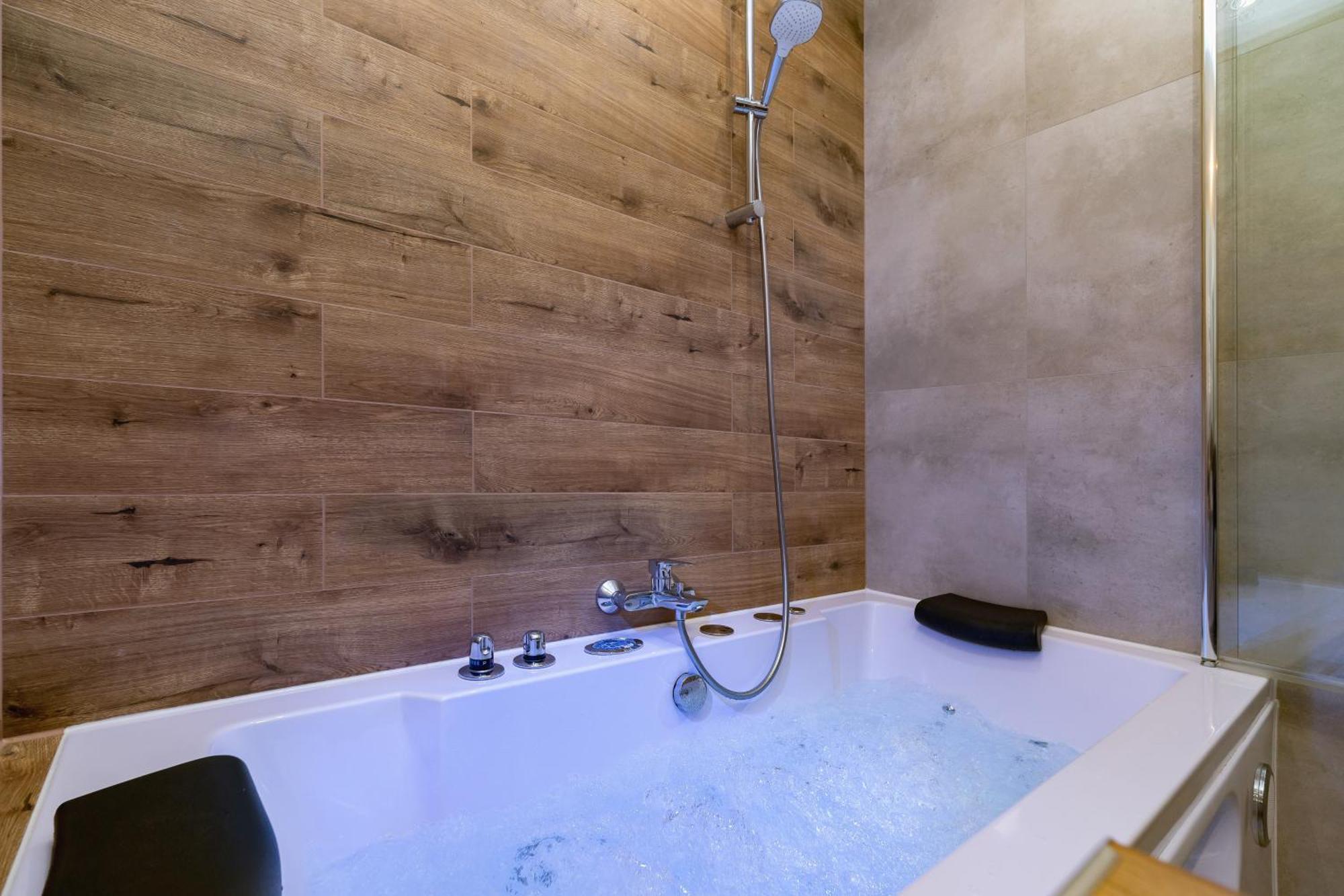 Luxurious Apartment Rakowicka Krakow By Renters Prestige Bagian luar foto